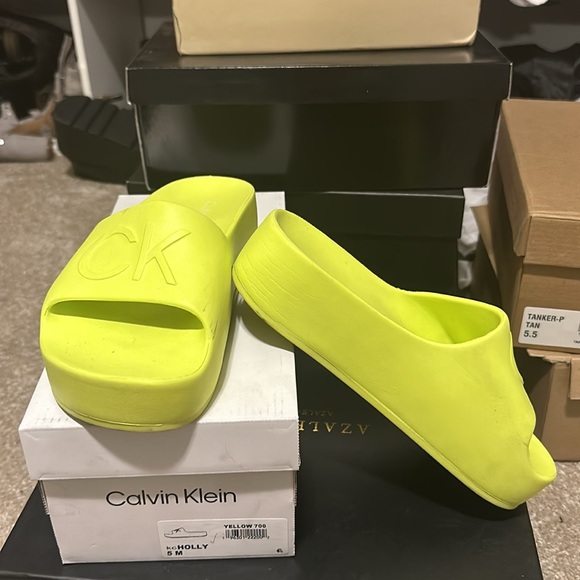 Calvin Klein nylon size 5 slides - Picture 3 of 5